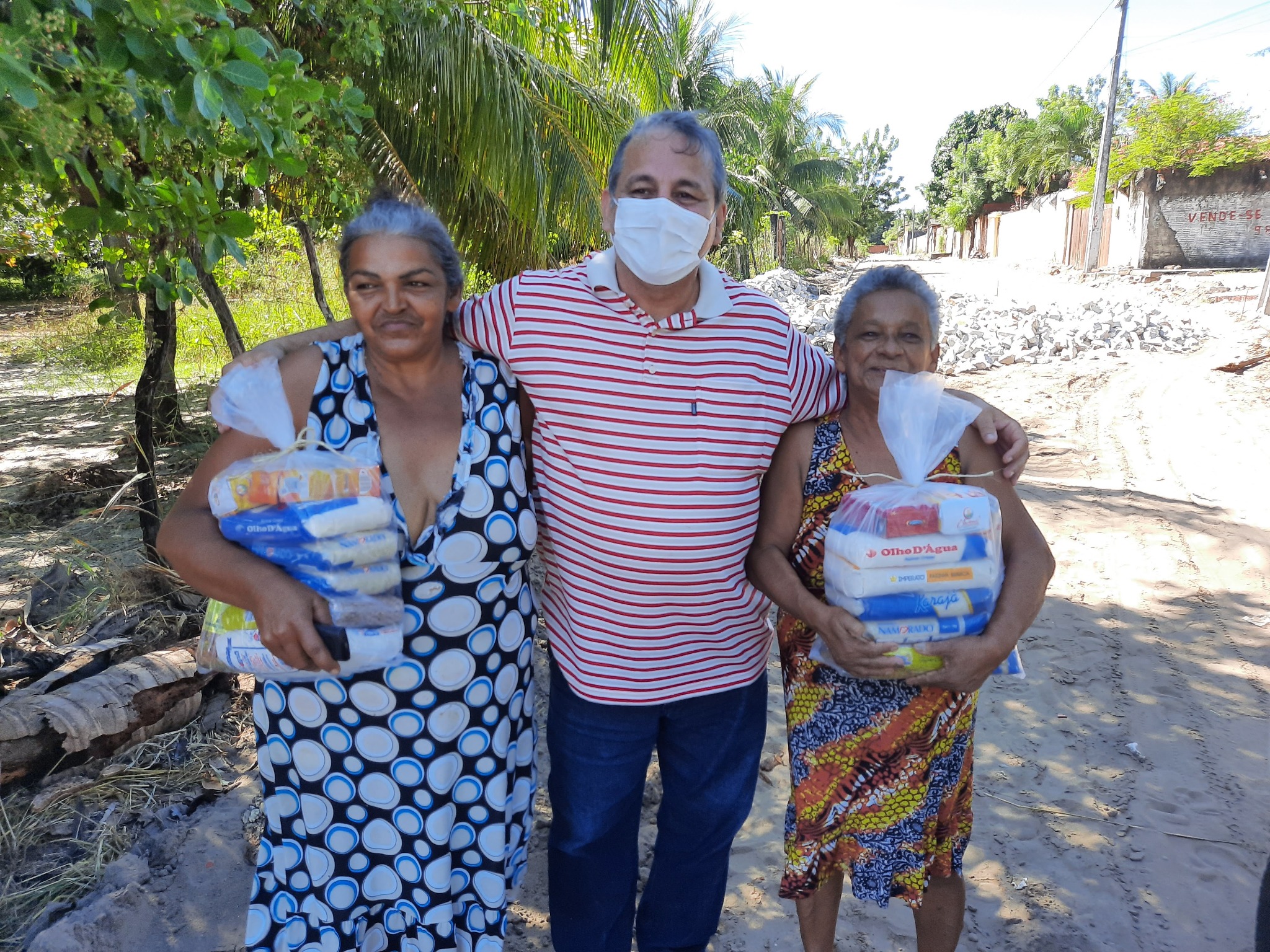 Ação de segurança alimentar com pessoas idosas